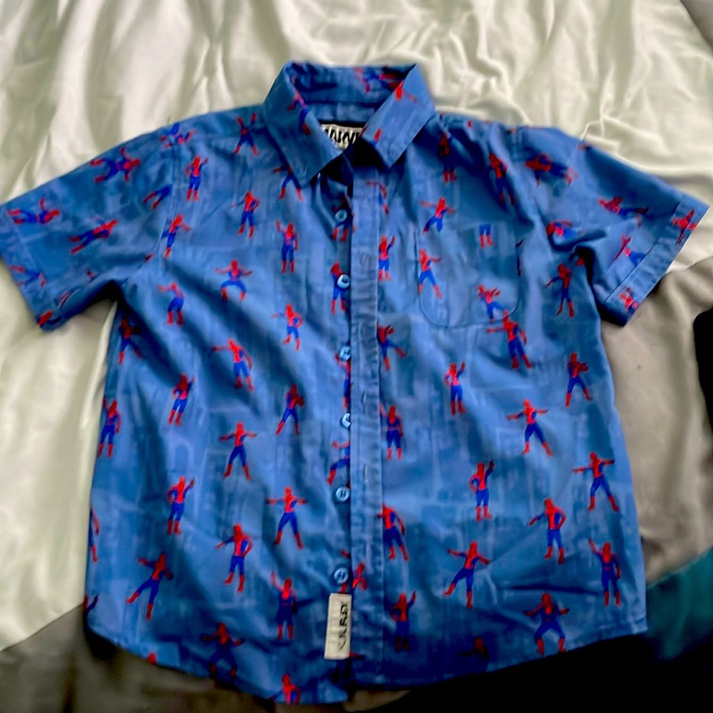 RSVLTS Marvel Spider-Man shirt small child.